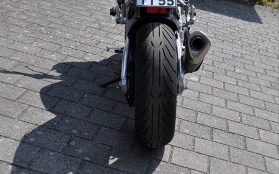 Gebrauchtmotorrad Aprilia Tuono V4 1100 RR - Bild 5