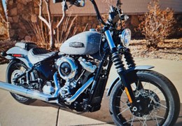 Neumotorrad Harley-Davidson Softail Street Bob FXBB