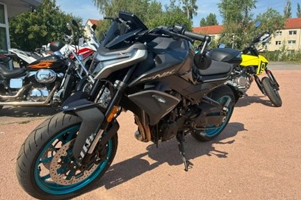 CFMOTO 800NK Advanced