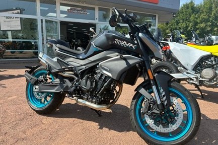 CFMOTO 800NK Advanced