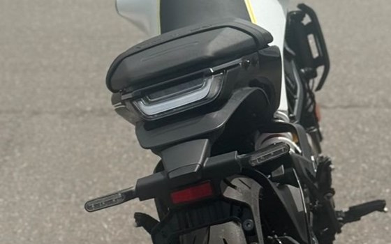 Gebrauchtmotorrad Husqvarna Vitpilen 125 - Bild 4
