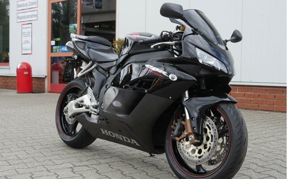 Gebrauchtmotorrad Honda CBR1000RR Fireblade - Bild 22