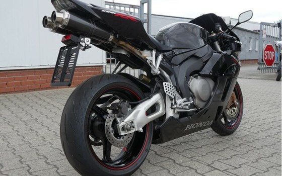 Gebrauchtmotorrad Honda CBR1000RR Fireblade - Bild 8