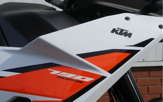 Gebrauchtmotorrad KTM 790 Adventure - Bild 6