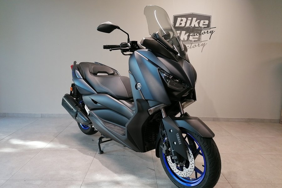 Yamaha XMAX 300