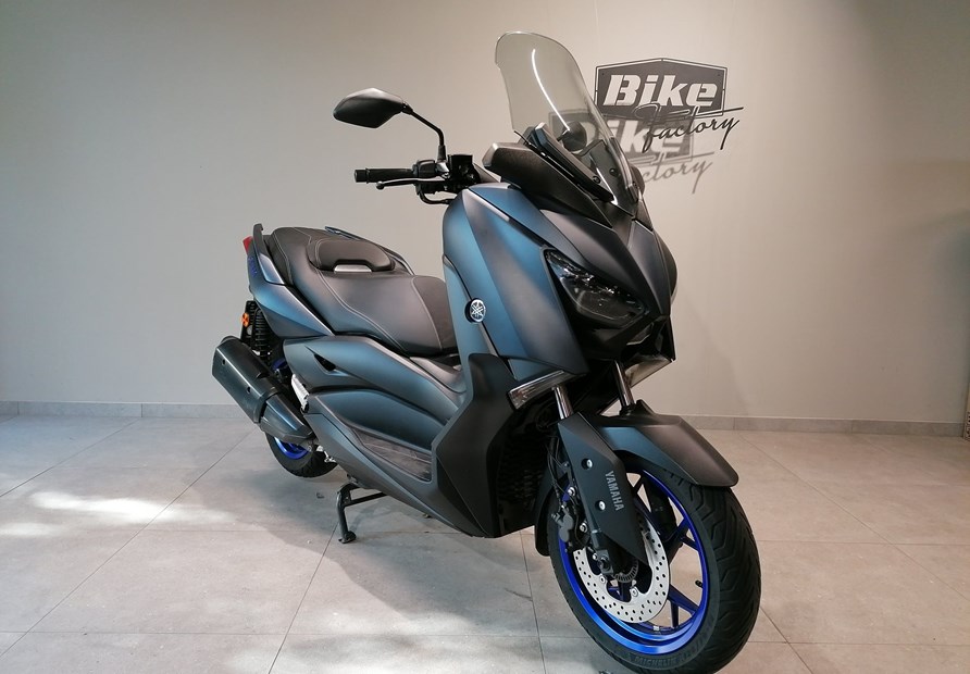 Yamaha XMAX 300 (blau)