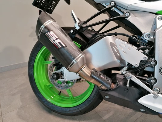 Kawasaki Ninja ZX-6R 40th Anniversary Edition (grün) - Bild 2