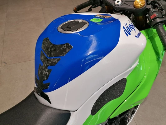 Kawasaki Ninja ZX-6R 40th Anniversary Edition (grün) - Bild 5
