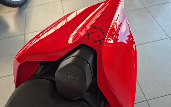 Gebrauchtmotorrad Ducati Streetfighter V4 S - Bild 5