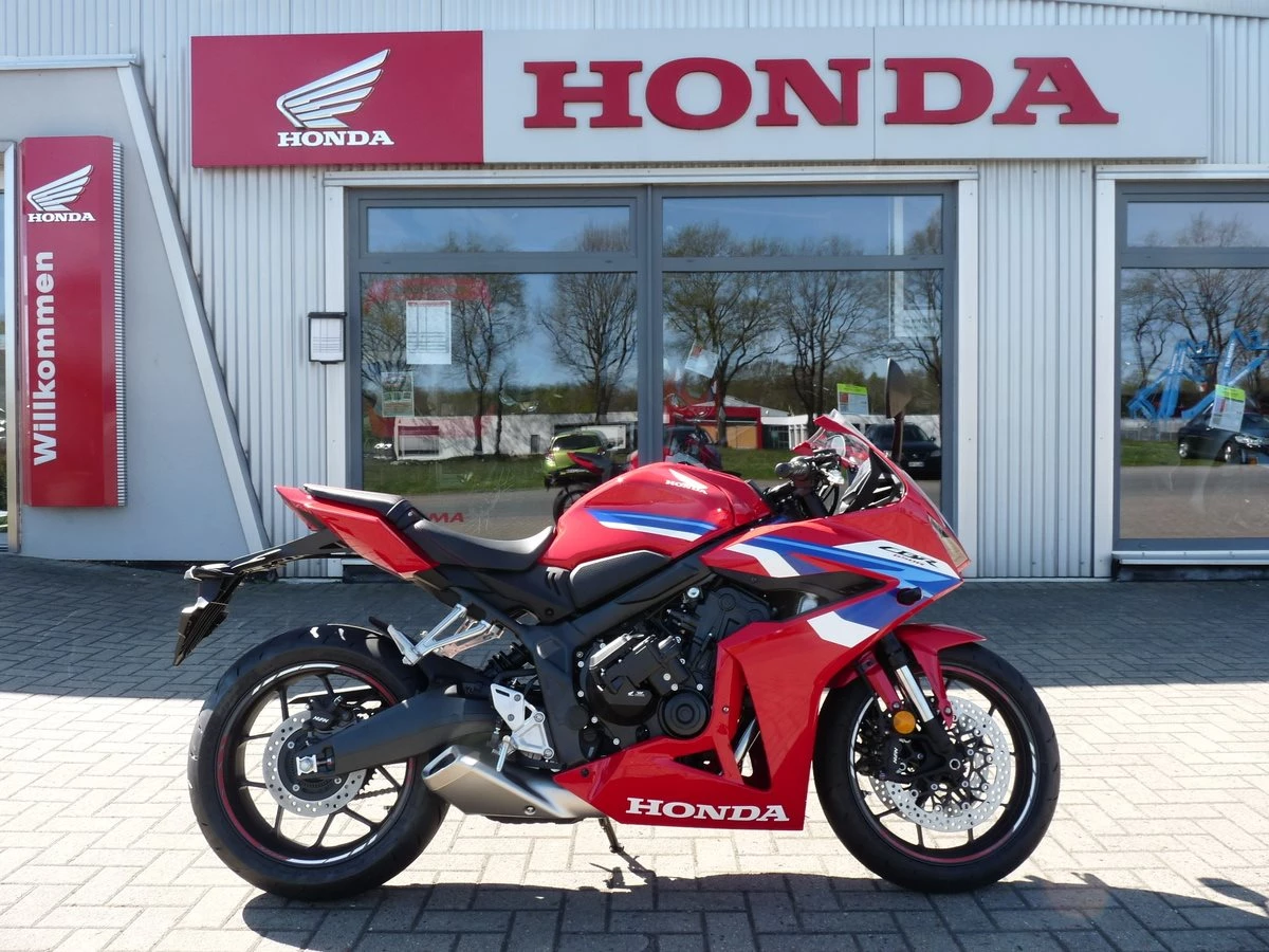 Honda CBR650R E-Clutch