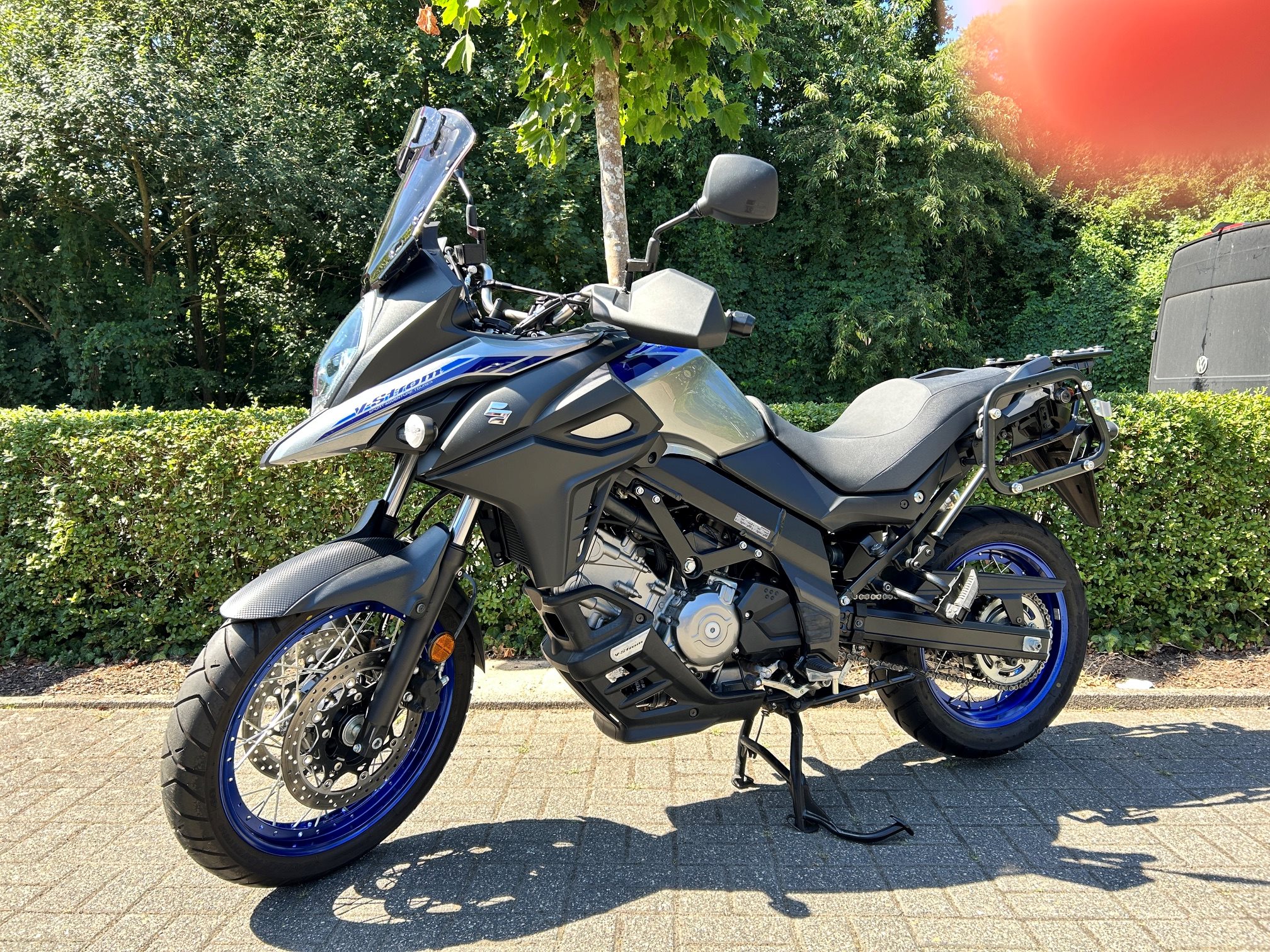 Suzuki V-Strom 650