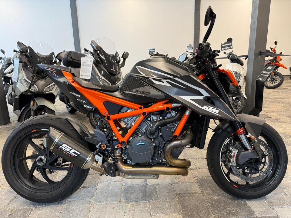 KTM 1290 Super Duke RR