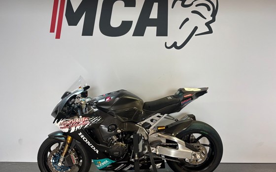Gebrauchtmotorrad Honda CBR1000RR-R Fireblade SP - Bild 11