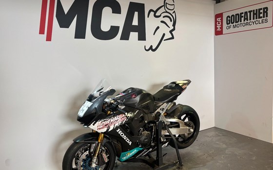 Gebrauchtmotorrad Honda CBR1000RR-R Fireblade SP - Bild 12