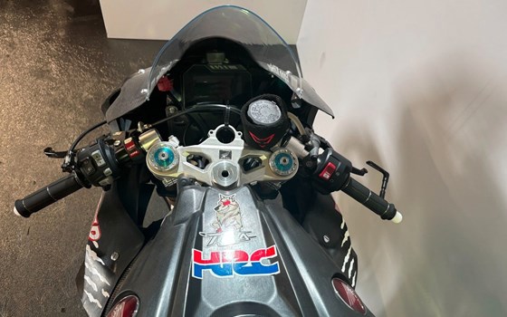 Gebrauchtmotorrad Honda CBR1000RR-R Fireblade SP - Bild 4