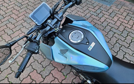 Gebrauchtmotorrad Honda CB125R - Bild 9