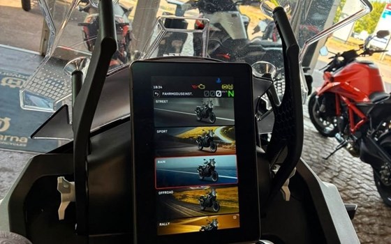 Gebrauchtmotorrad KTM 1390 Super Adventure R - Bild 6
