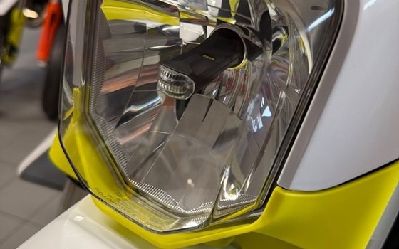 Neufahrzeug Husqvarna TE 150 - Bild 10