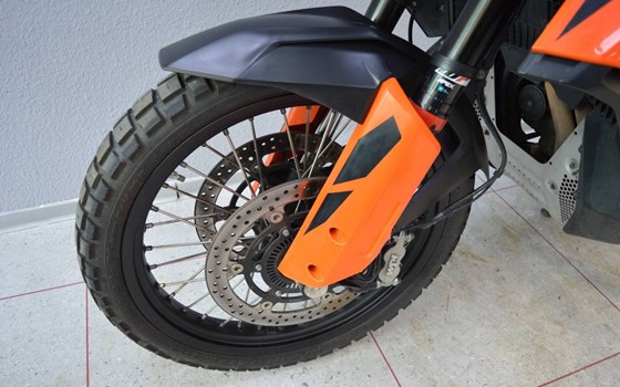 Gebrauchtmotorrad KTM 790 Adventure - Bild 9