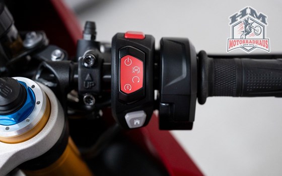 Gebrauchtmotorrad Triumph Speed Triple 1200 RR - Bild 9