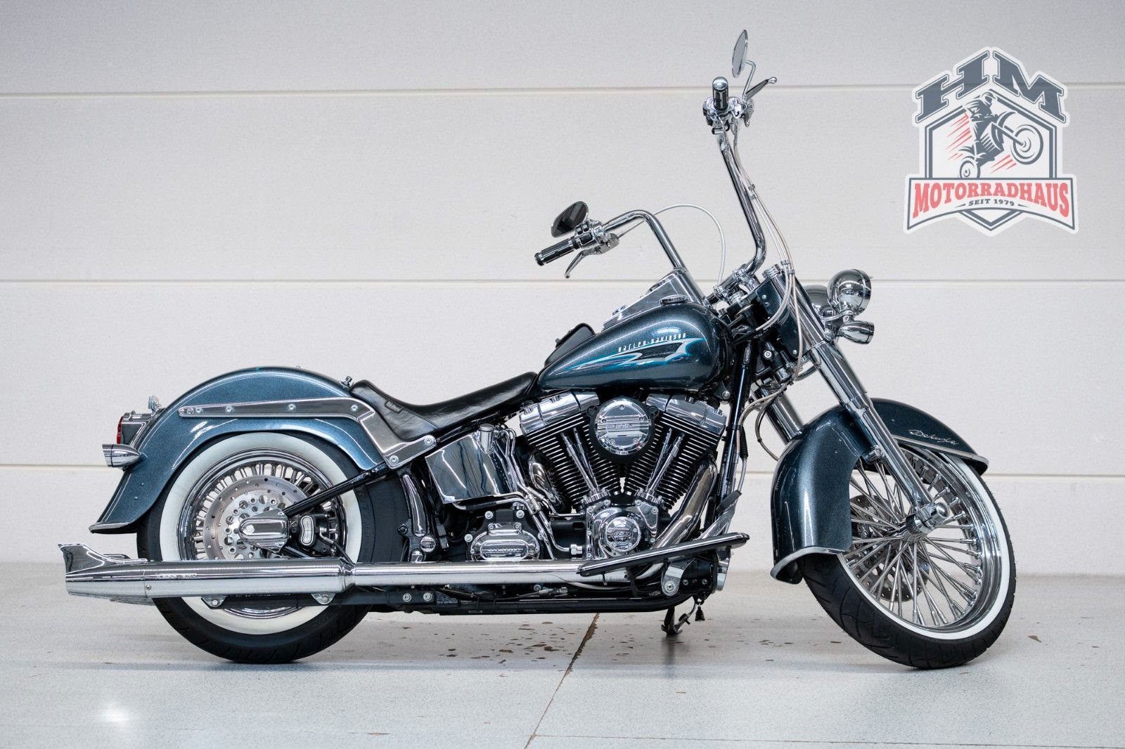Harley-Davidson Softail Deluxe FLSTN