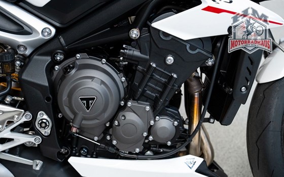 Gebrauchtmotorrad Triumph Street Triple 765 RS - Bild 12