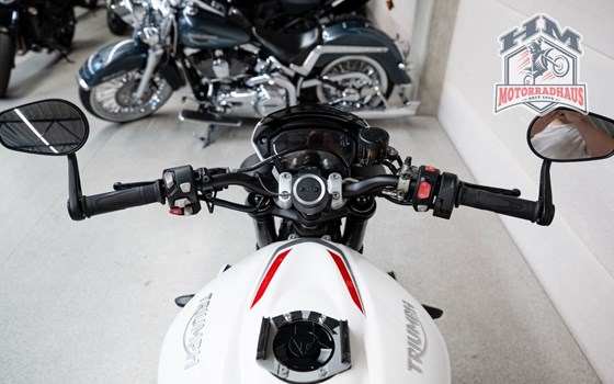Gebrauchtmotorrad Triumph Street Triple 765 RS - Bild 8