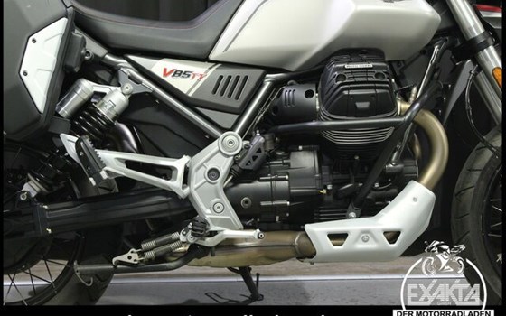Gebrauchtmotorrad Moto Guzzi V85 TT Travel - Bild 22