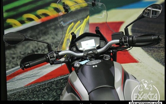 Gebrauchtmotorrad Moto Guzzi V85 TT Travel - Bild 9