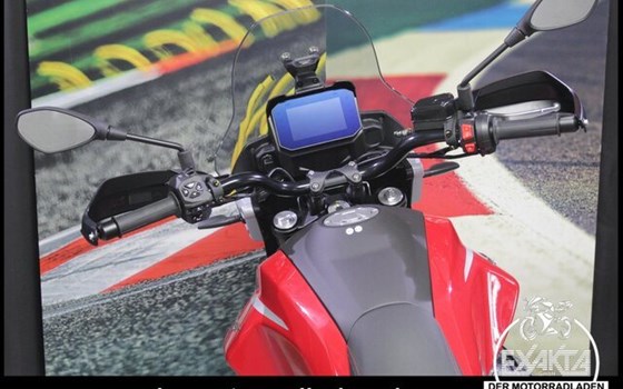 Gebrauchtmotorrad Moto Guzzi V85 Strada - Bild 10