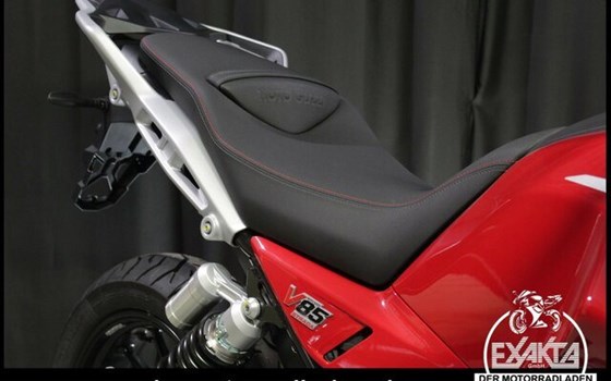 Gebrauchtmotorrad Moto Guzzi V85 Strada - Bild 28