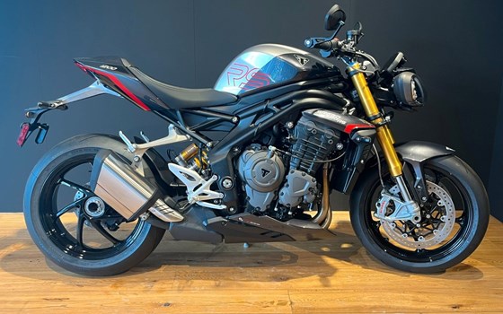 Gebrauchtmotorrad Triumph Speed Triple 1200 RS - Bild 1