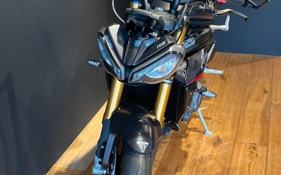 Gebrauchtmotorrad Triumph Speed Triple 1200 RS - Bild 11