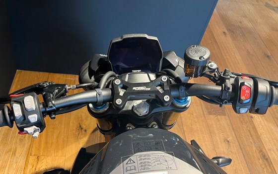 Gebrauchtmotorrad Triumph Speed Triple 1200 RS - Bild 7