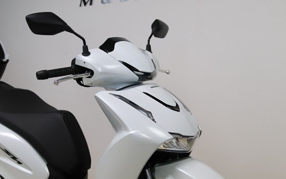 Gebrauchtmotorrad Honda SH125i - Bild 7