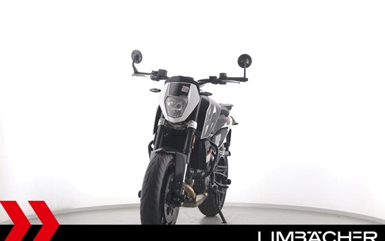 Gebrauchtmotorrad KTM 690 Duke - Bild 3