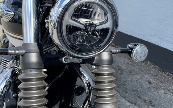 Gebrauchtmotorrad Triumph Bonneville Speedmaster - Bild 7