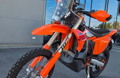 Neumotorrad KTM 450 Rally Replica
