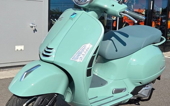 Neufahrzeug Vespa GTS 80th 310 - Bild 1