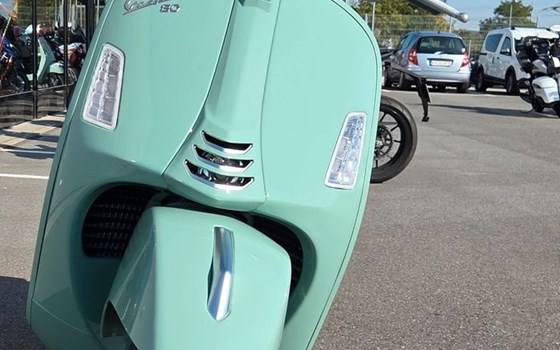 Neufahrzeug Vespa GTS 80th 310 - Bild 3