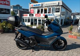 Neumotorrad Kymco Sky Town 125i ABS