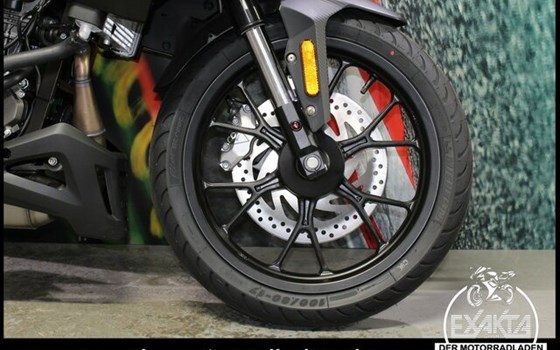 Gebrauchtmotorrad Aprilia Tuono 125 - Bild 19
