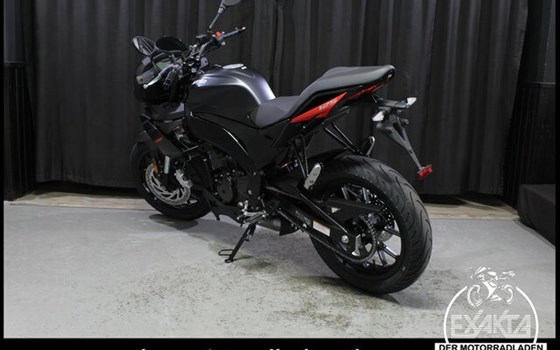 Gebrauchtmotorrad Aprilia Tuono 125 - Bild 3