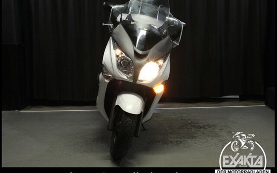 Gebrauchtmotorrad Honda SW-T 400 - Bild 27