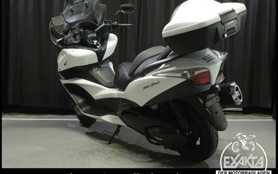 Gebrauchtmotorrad Honda SW-T 400 - Bild 3