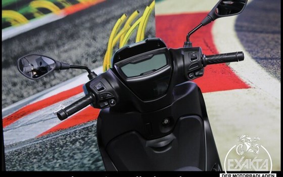 Gebrauchtmotorrad Piaggio Medley 125 ie IGET - Bild 11
