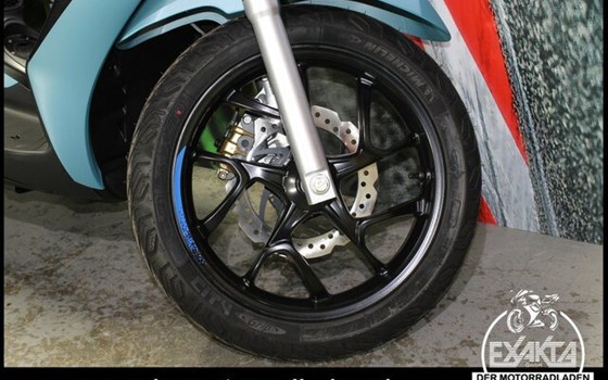 Gebrauchtmotorrad Piaggio Medley 125 ie IGET - Bild 20