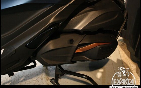 Gebrauchtmotorrad Piaggio MP3 530 HPE Exclusive - Bild 11