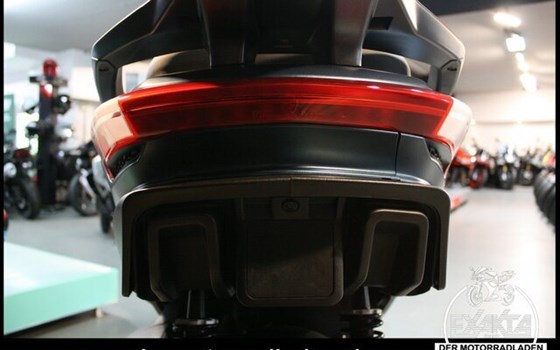 Gebrauchtmotorrad Piaggio MP3 530 HPE Exclusive - Bild 16