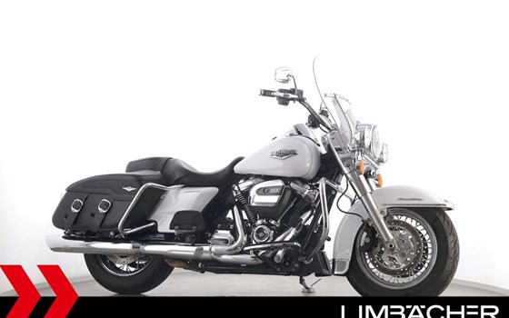 Gebrauchtmotorrad Harley-Davidson Road King Classic FLHRC - Bild 1